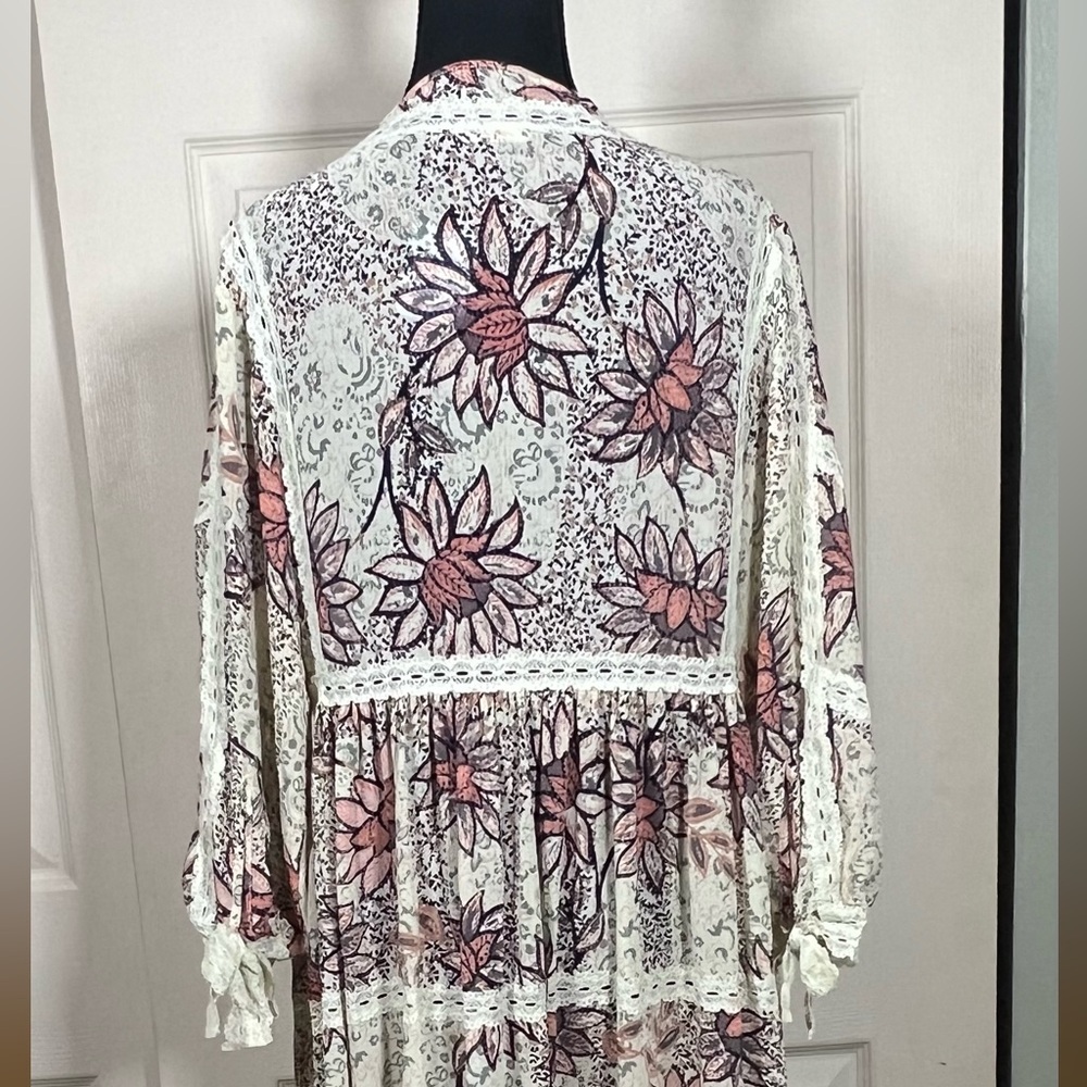 Free People NWT Grasslands Duster Kimono Floral Lace Tie XS/S Fits L Boho DU - Picture 6 of 8